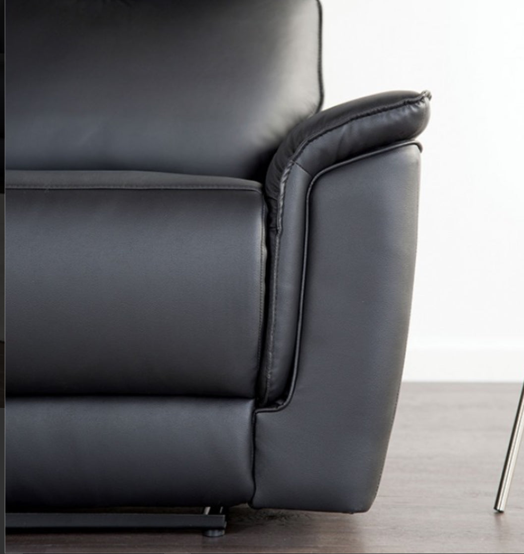 BIENNE
SOFA MANUAL RECLINER